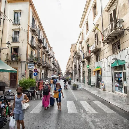 Sol&luna 1909 Tourist Location In Old Town